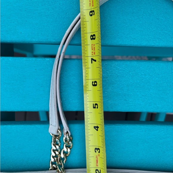 Michael Kors Cream with gold hardware pebbled leather bag EUC - Picture 14 of 16